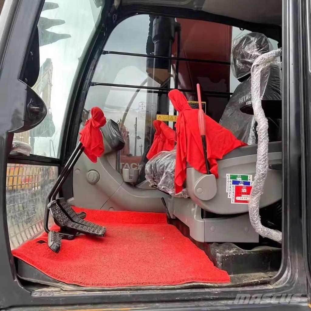 Hitachi ZX 200 Excavatoare pe șenile
