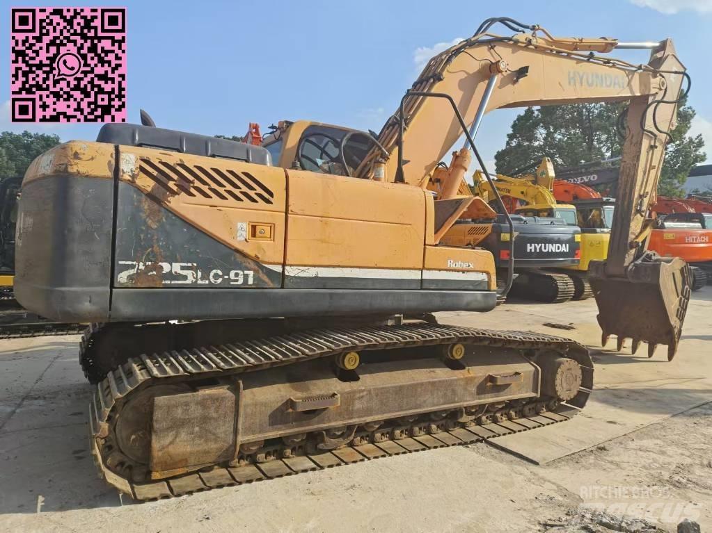 Hyundai 225 Excavatoare pe șenile
