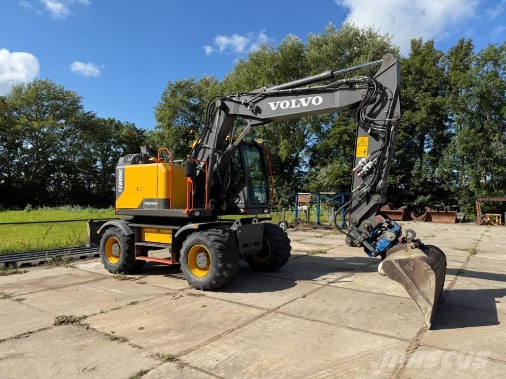 Volvo EWR 150 E Excavatoare cu roti