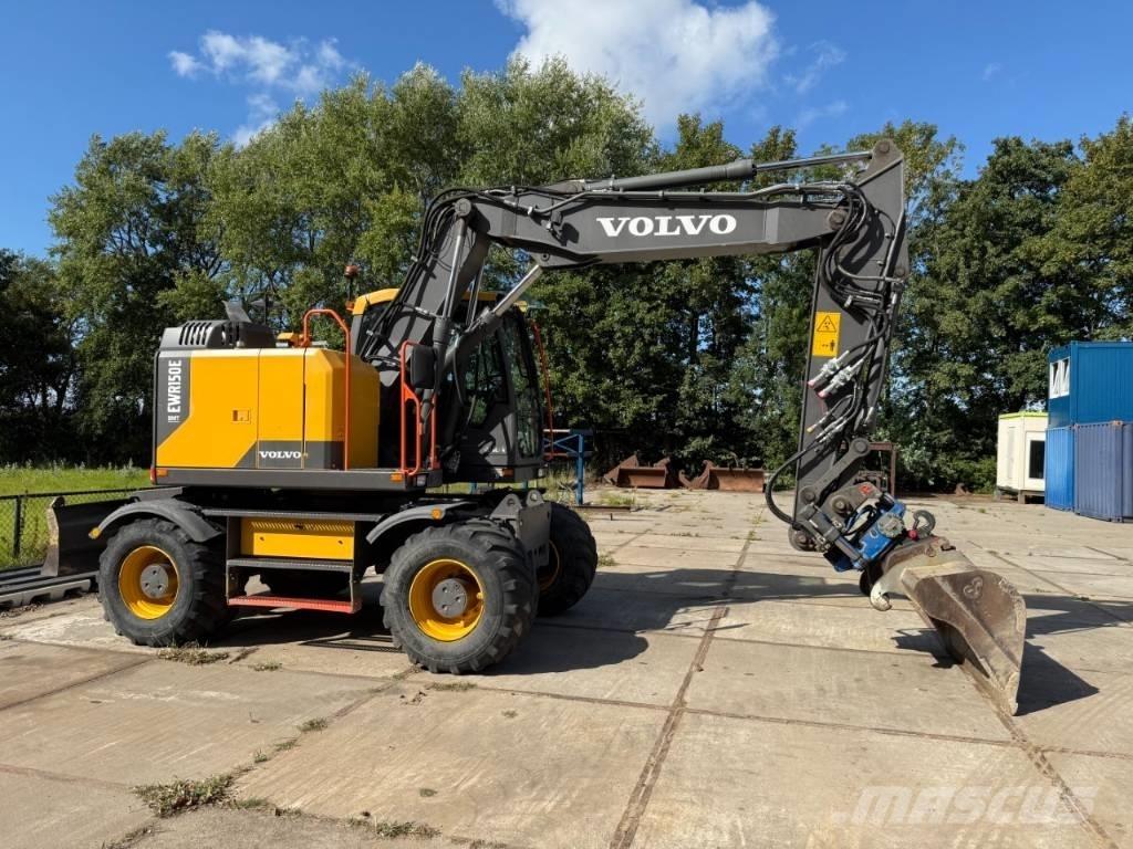 Volvo EWR 150 E Excavatoare cu roti
