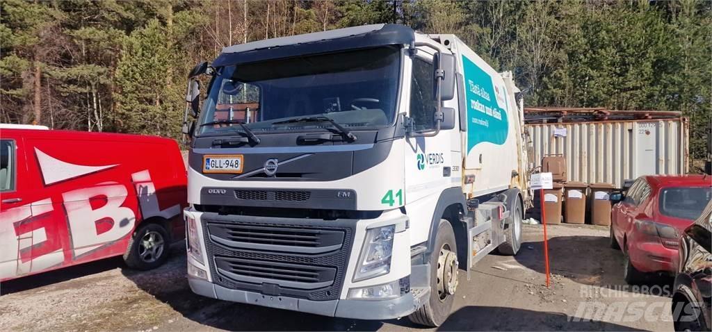 Volvo FM 330 Camion de deseuri