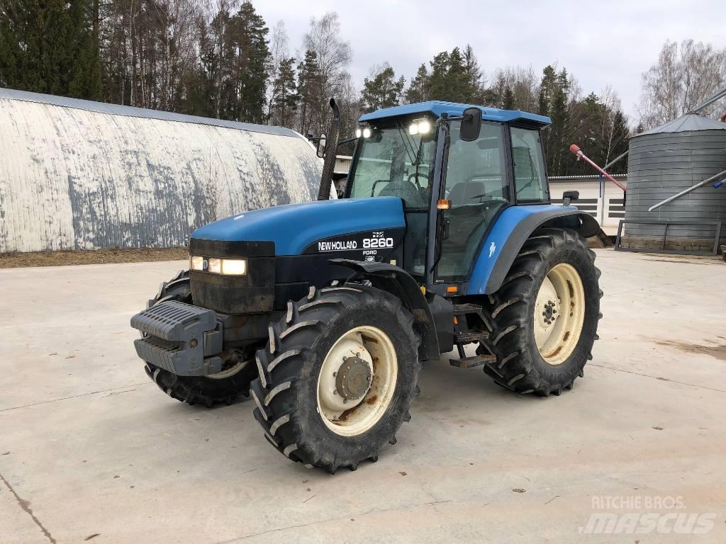New Holland 8260 Tractoare