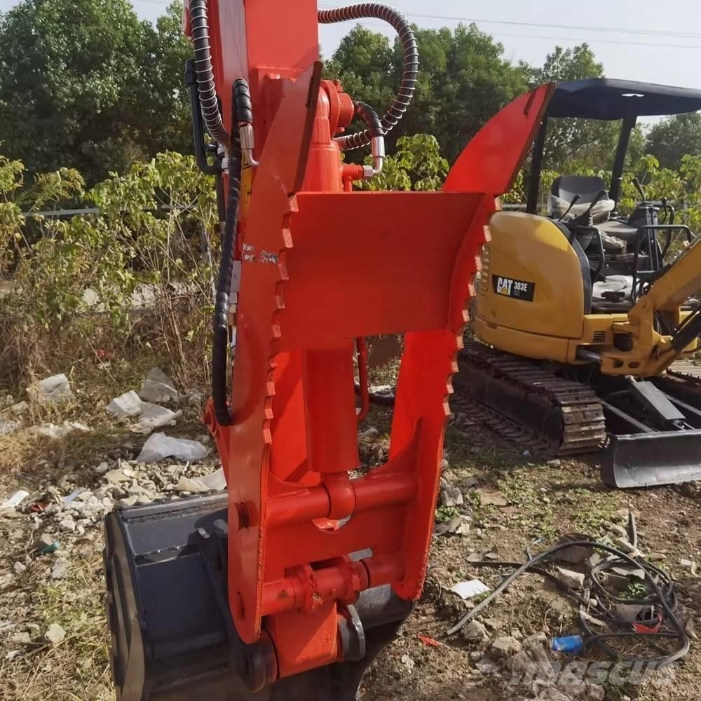 Kubota KX 155 Excavatoare pe șenile
