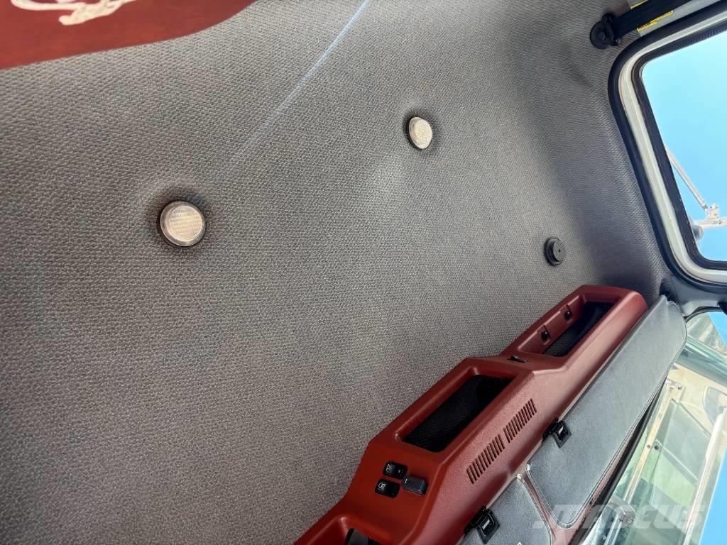 Mack CHU 613 Vehicule de recuperare