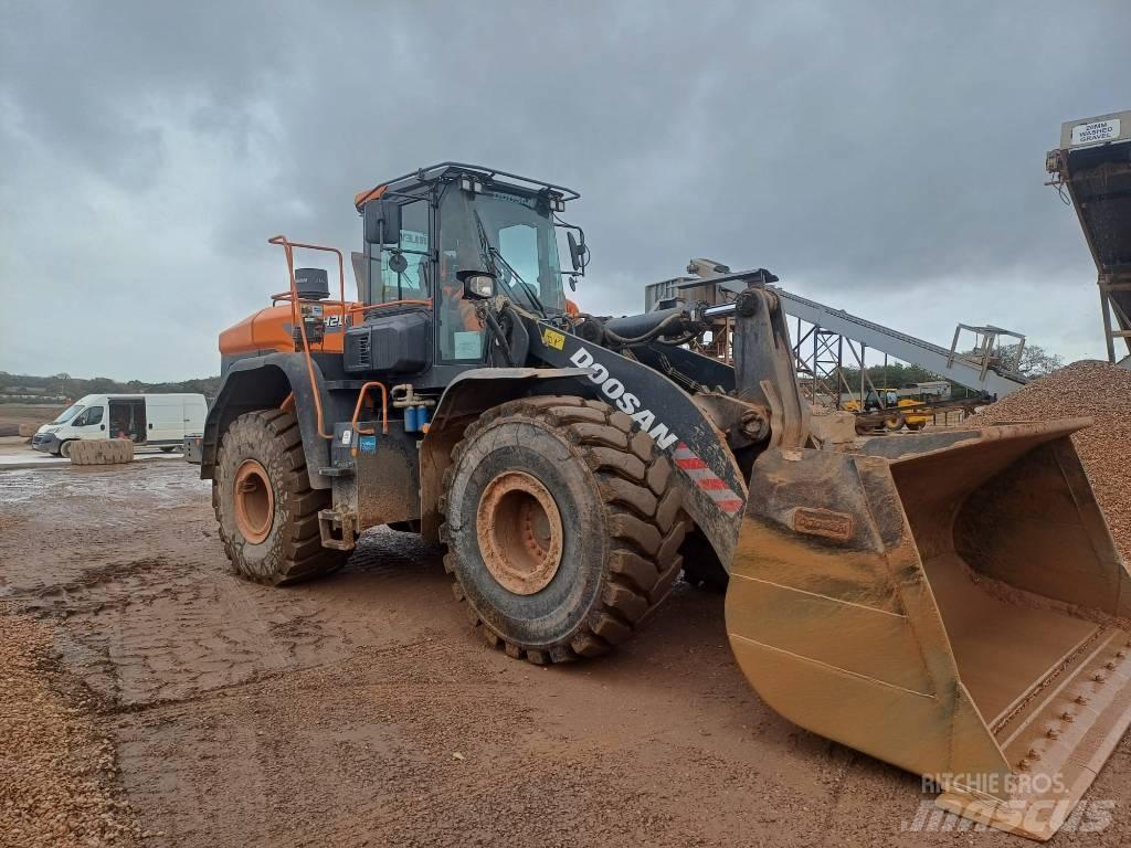 Doosan DL420-7 Incarcator pe pneuri