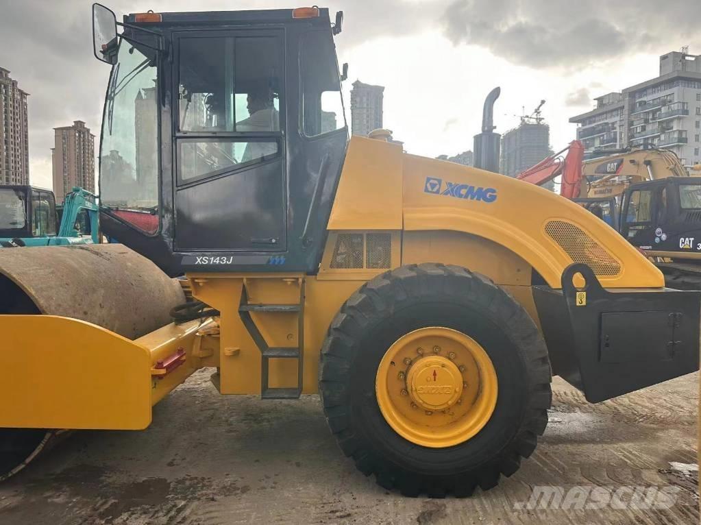 XCMG XS 143 J Compactoare monocilindrice