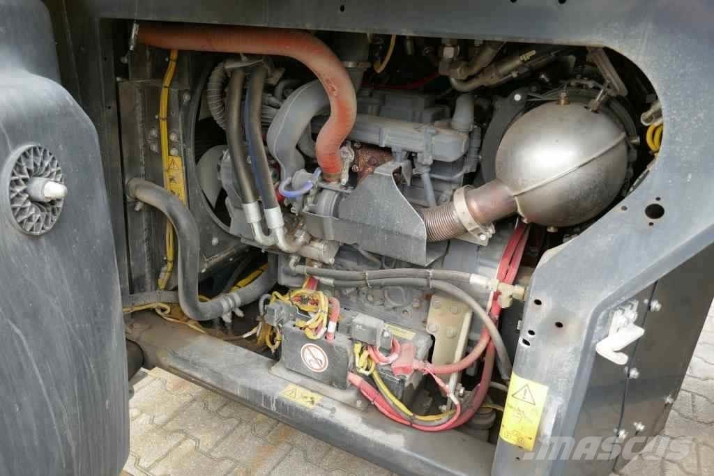 Bomag BW 174 AP-4v Cilindri compactori dubli