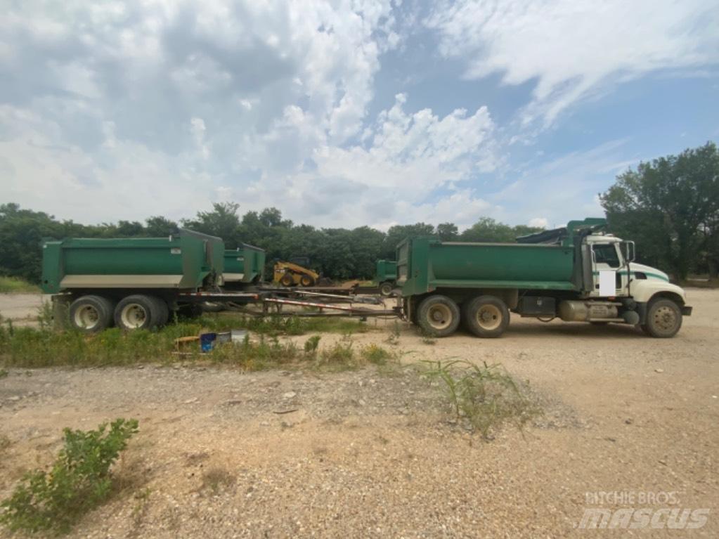 Mack Granite CV 713 Autobasculanta