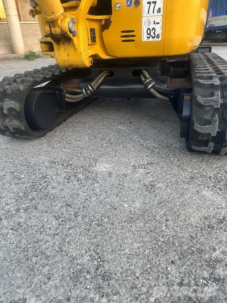 Komatsu PC16R-HS Excavatoare pe șenile
