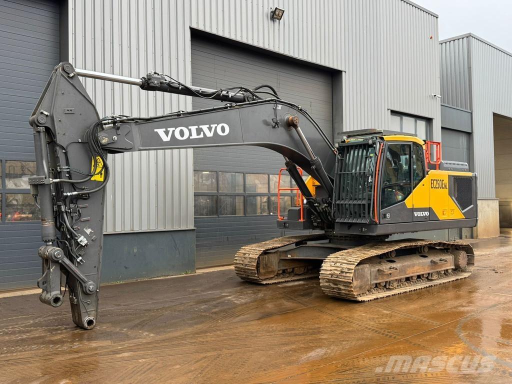 Volvo EC250ENL Excavatoare pe șenile
