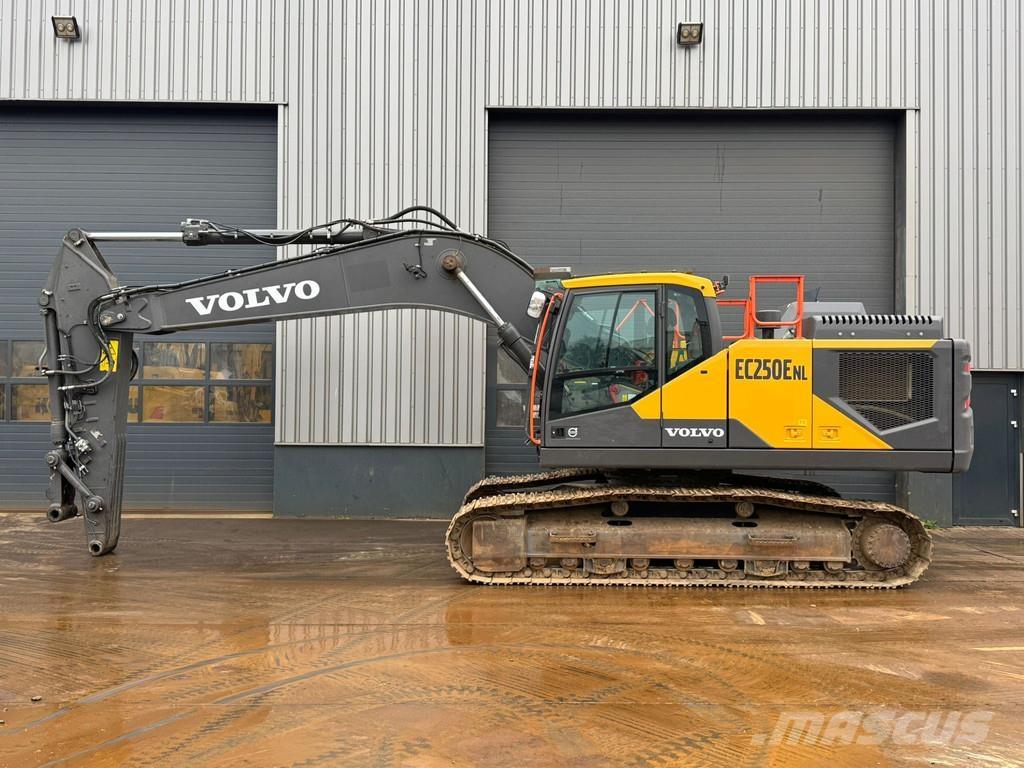 Volvo EC250ENL Excavatoare pe șenile
