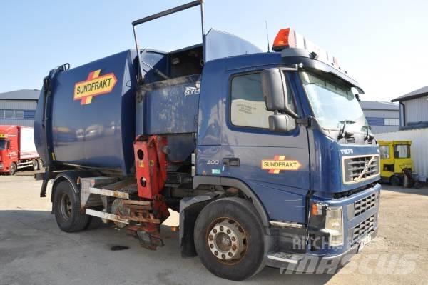 Volvo FM9 4X2 300 Camion de deseuri