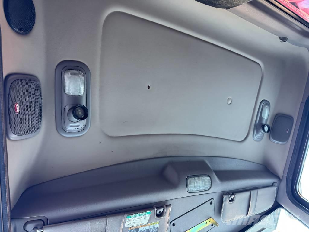 Peterbilt 388 Autobasculanta