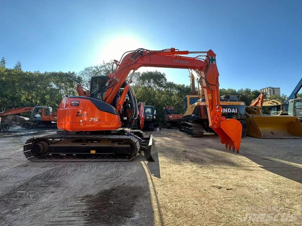 Hitachi ZX 75 Excavatoare 7t - 12t