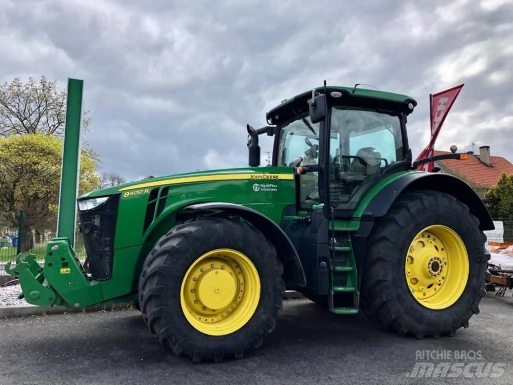 John Deere 8400 R Tractoare