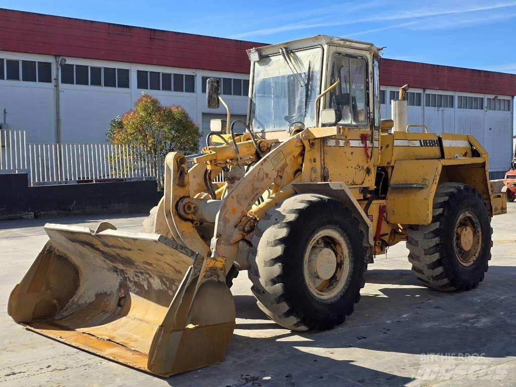 Liebherr L521 Incarcator pe pneuri