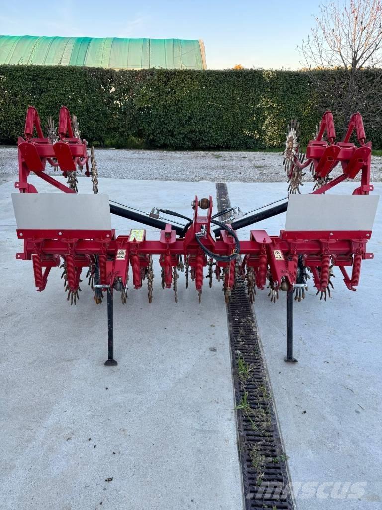  ceccato Olindo - Cultivatoare de recolte in randuri