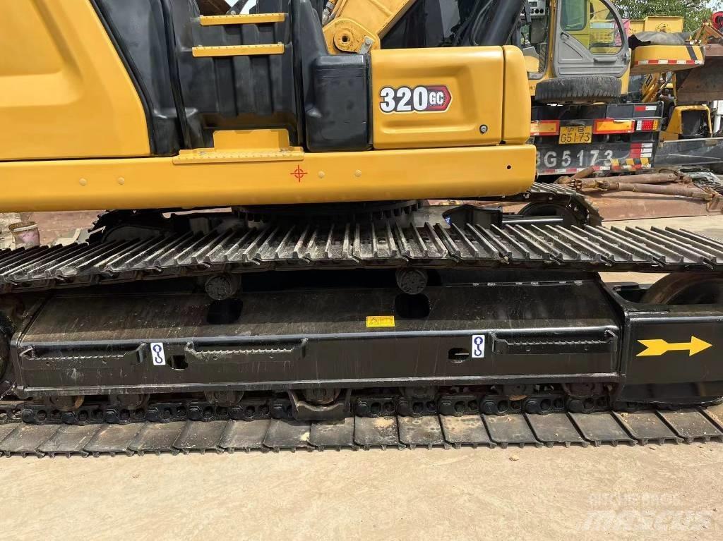CAT 320 GC Excavatoare pe șenile
