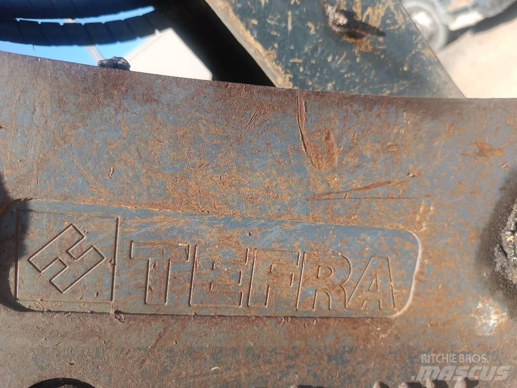 Hyundai R140LCR-9A Excavatoare pe șenile
