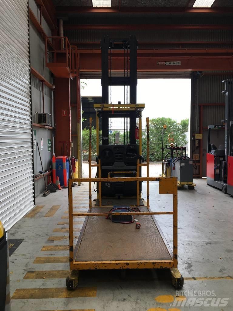 Hyster R30XMF2 Stivuitoare pentru comisionare(logistica)