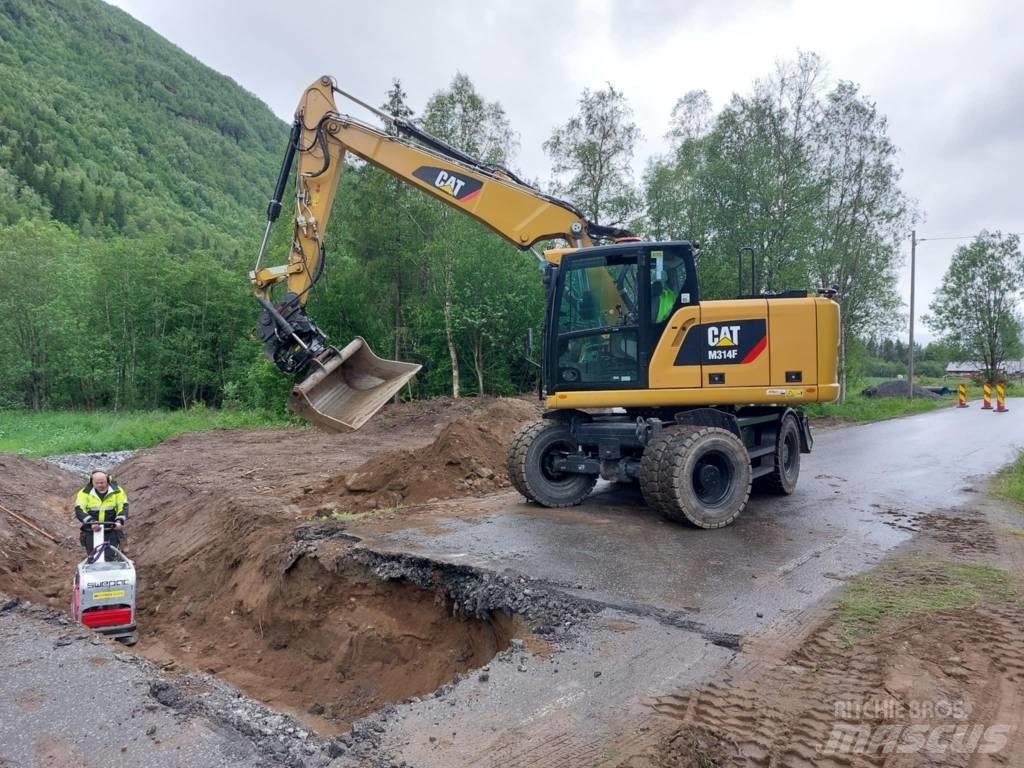CAT M 314 F Excavatoare cu roti