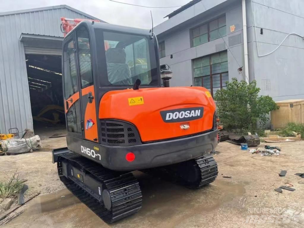 Doosan DH 60-7 Mini excavatoare < 7t