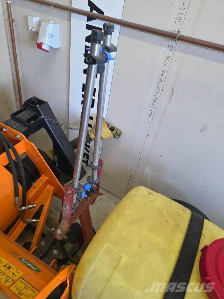 John Deere 855 Tractoare compacte