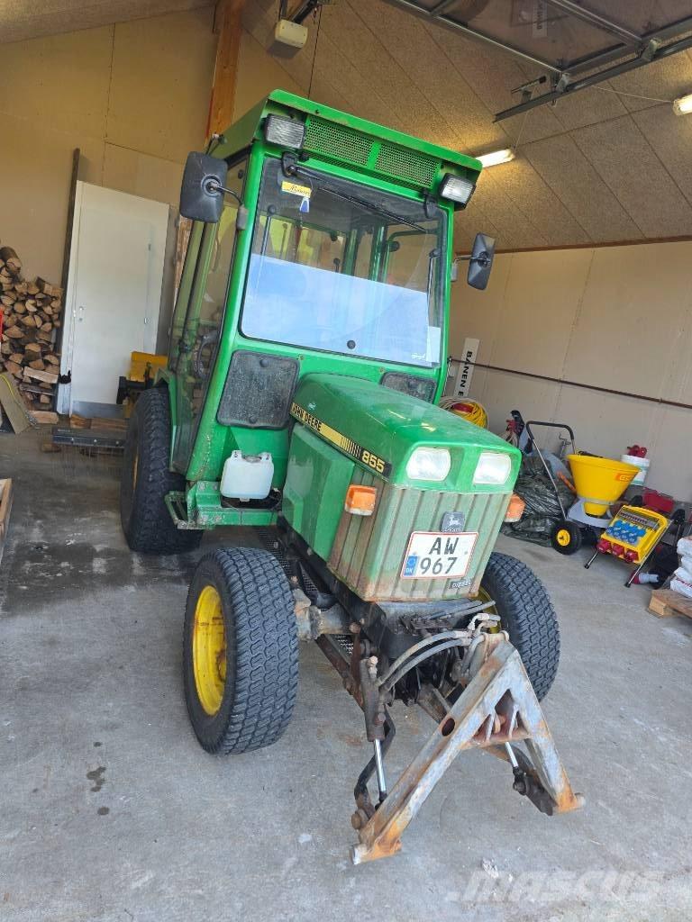John Deere 855 Tractoare compacte