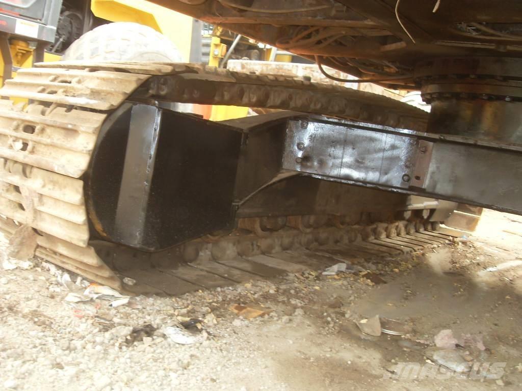 Hitachi EX 200-1 Excavatoare pe șenile
