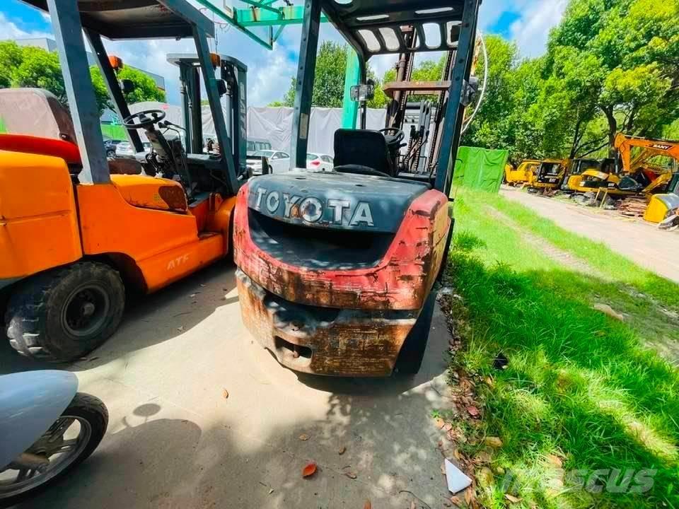 Toyota FD30-8 Strivuitoare-altele