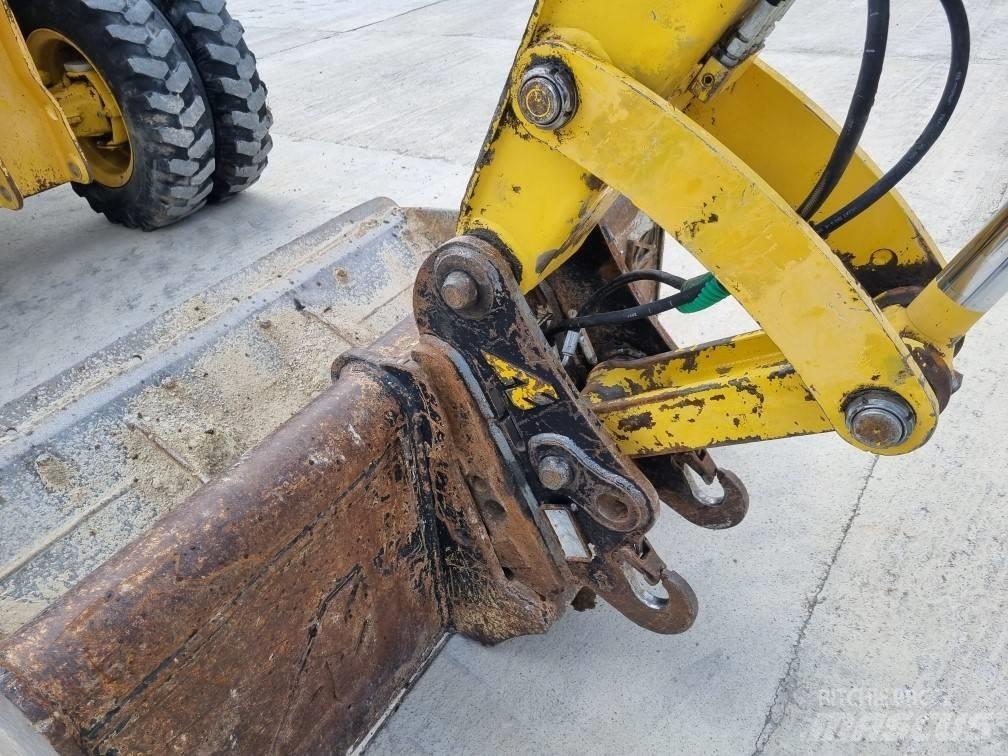 Komatsu PW 118 MR-8 Excavatoare cu roti