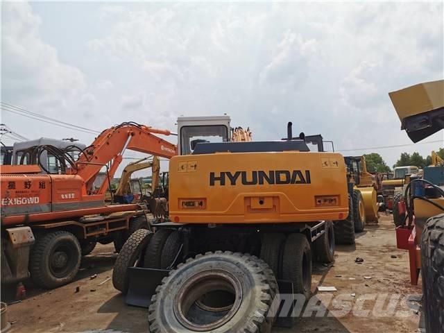 Hyundai R130WD Excavatoare pe șenile
