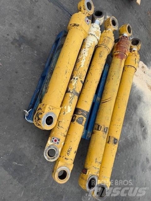 CAT 325 D Hidraulice