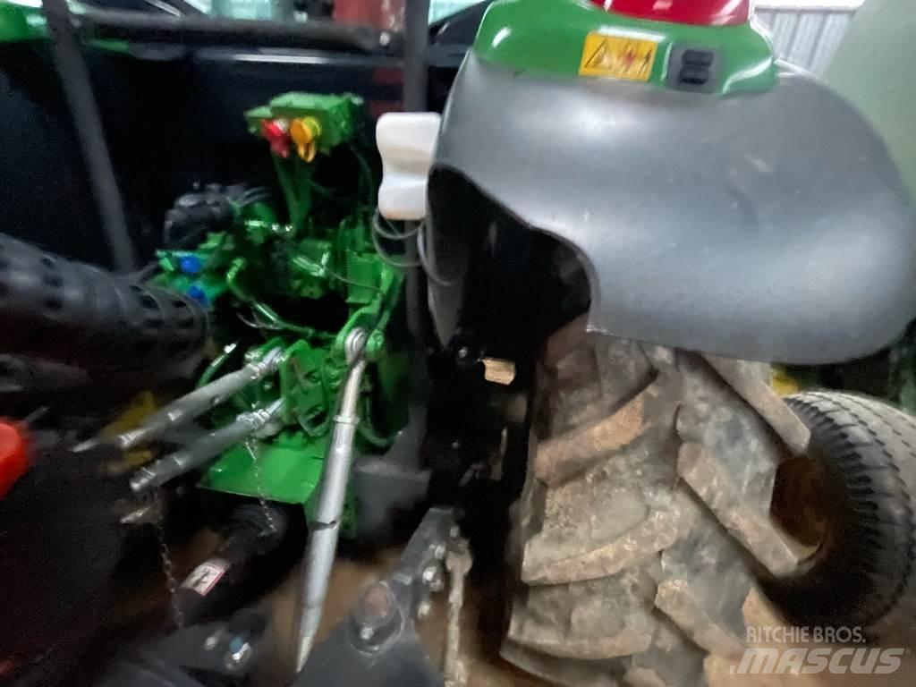 John Deere 6100 M Tractoare