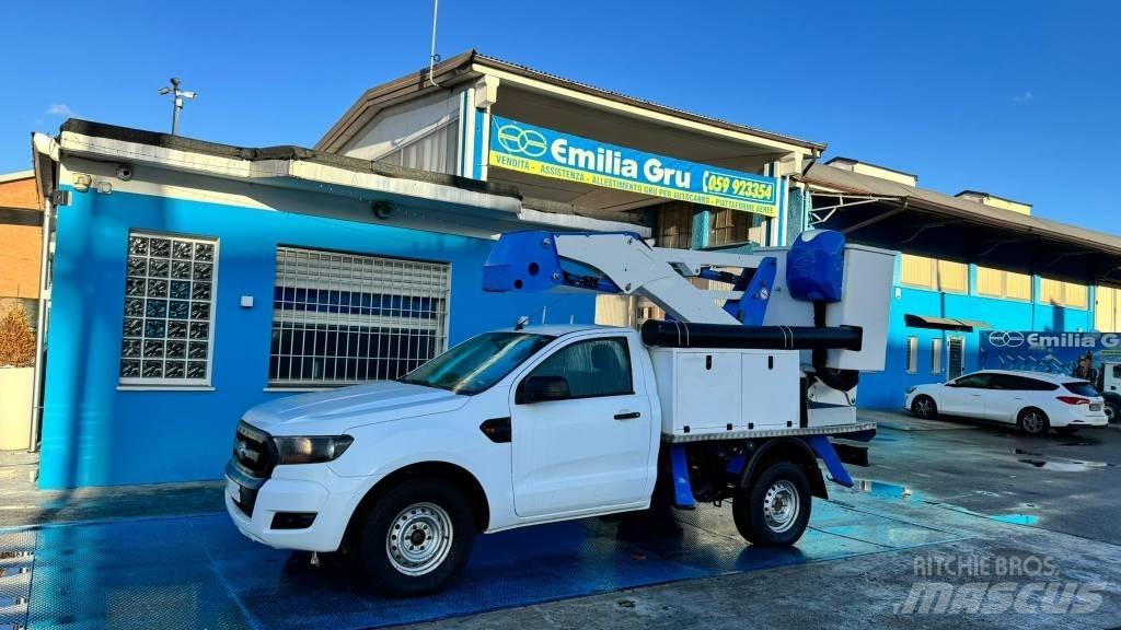 Socage 14A Platforme aeriene montate pe camion