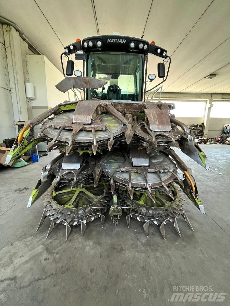 CLAAS Orbis 750 Combine capete pentru culegatoare