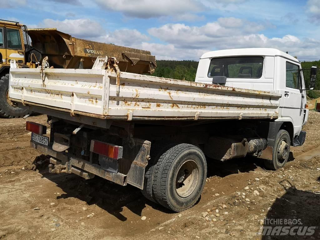 MAN L 04 Autobasculanta