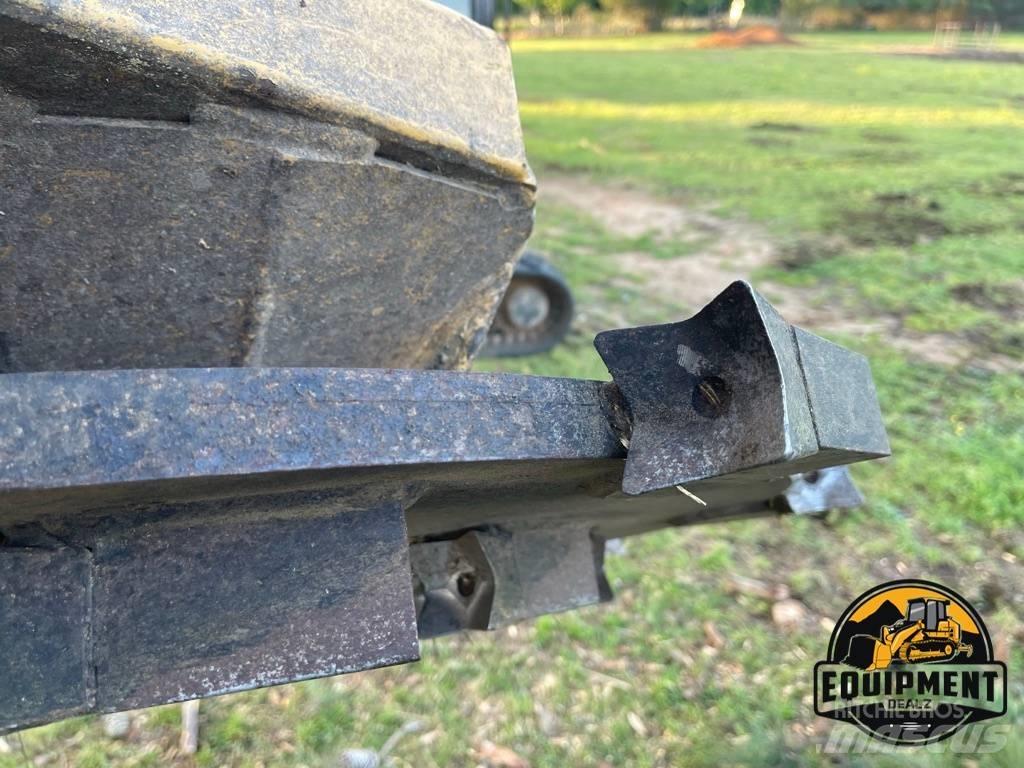 CAT 306 CR Excavatoare pe șenile
