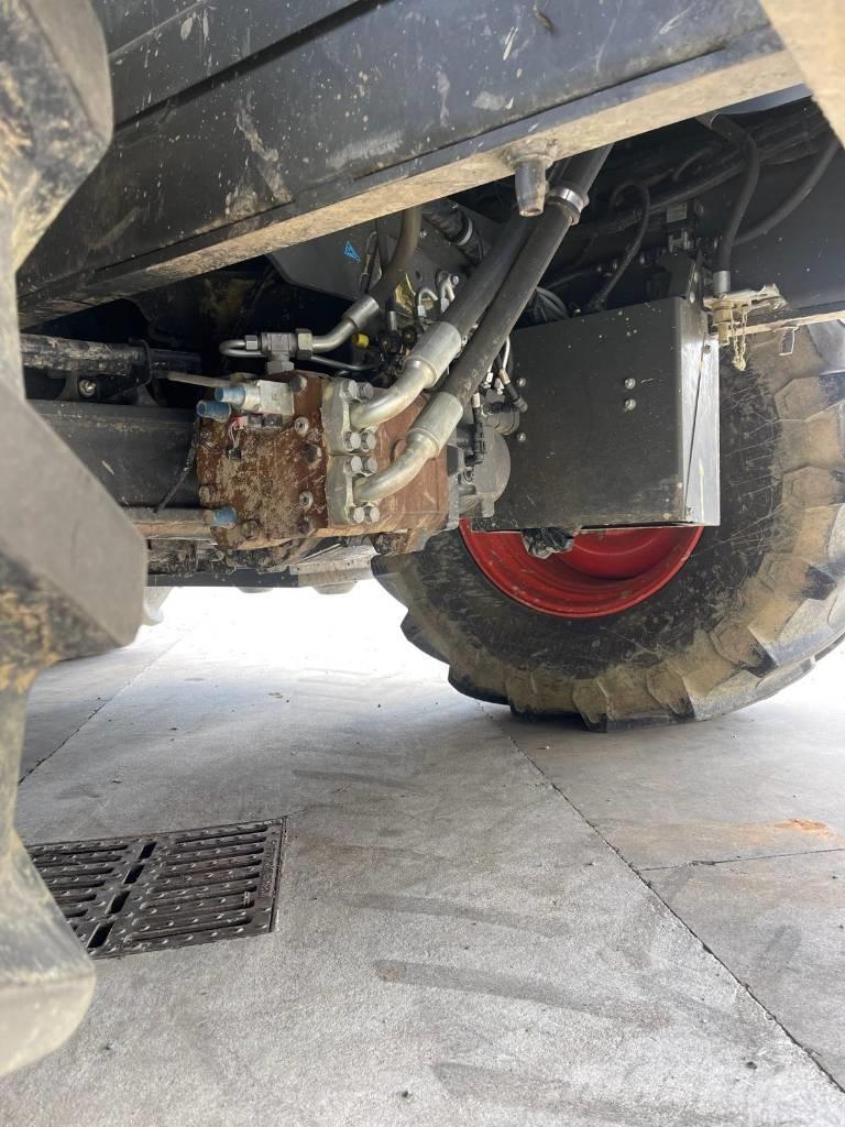 CLAAS Jaguar 990 Forajere cu autopropulsare