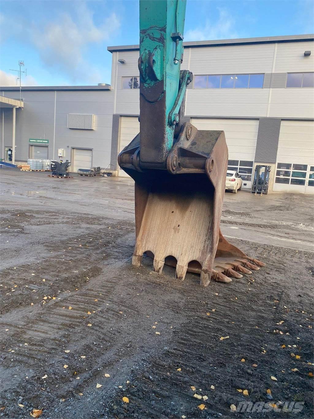 Kobelco SK330LC-6E Excavatoare pe șenile
