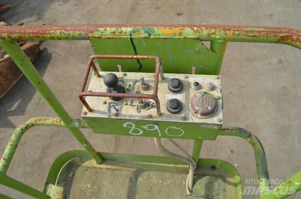 Aichi RV 041 Platforme foarfeca