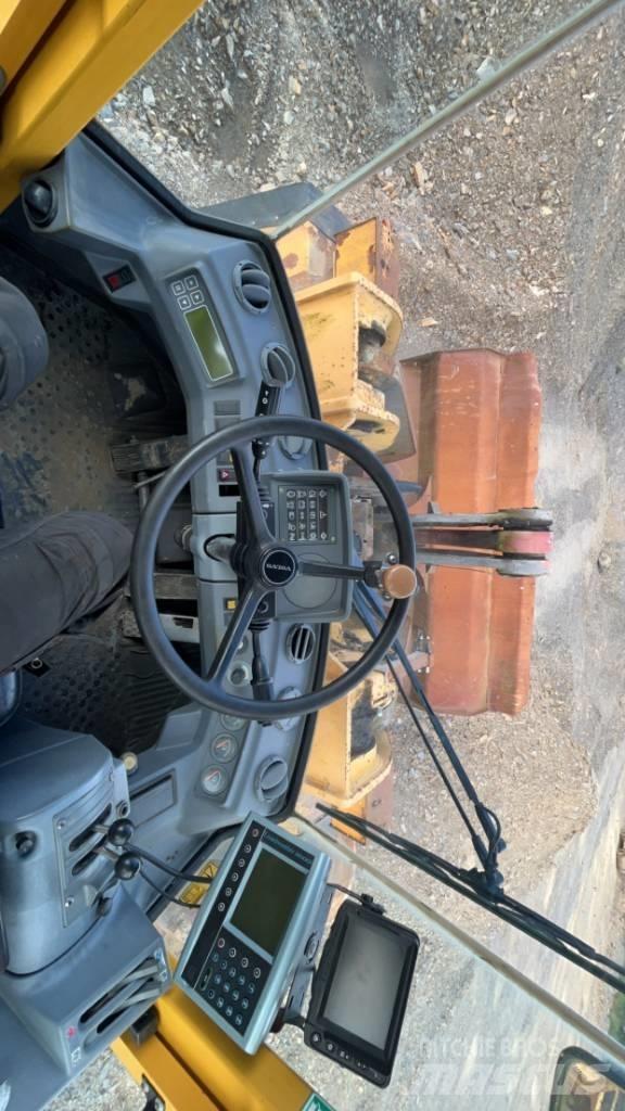 Volvo L 180 C Incarcator pe pneuri
