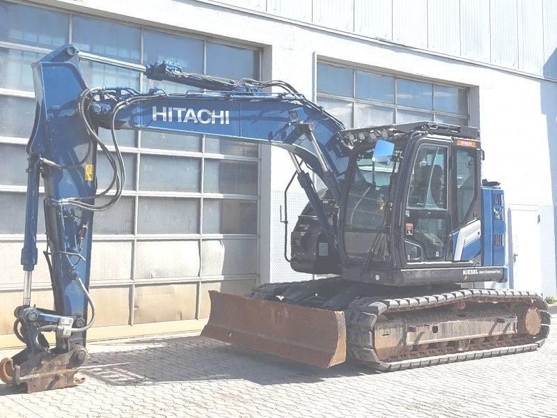 Hitachi ZX 135 US-7 Excavatoare pe șenile
