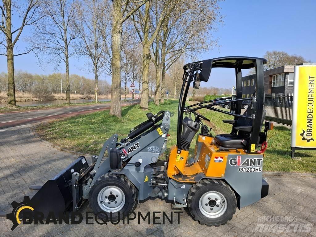 GiANT G1200HD Incarcator pe pneuri