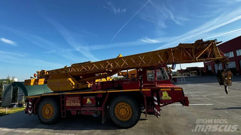 Liebherr LTM 1025 Macara pentru orice teren