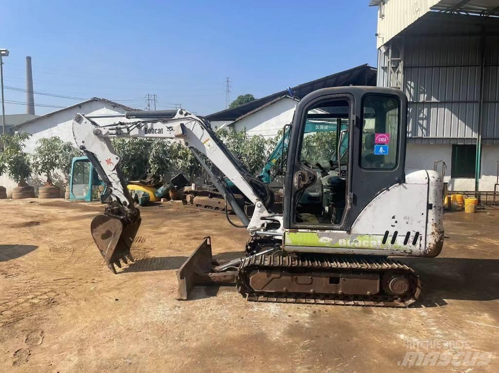 Bobcat 331 Excavatoare pe șenile
