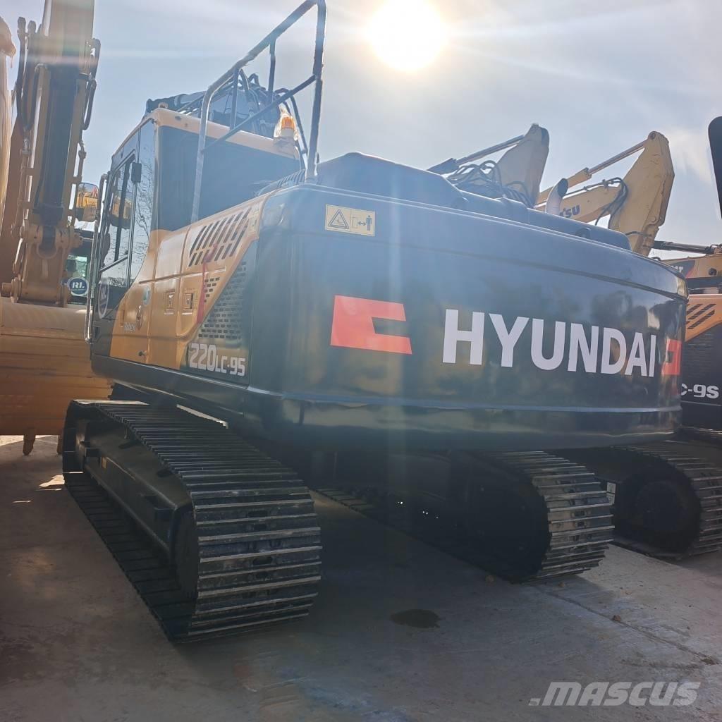 Hyundai 220LC-9T Excavatoare pe șenile
