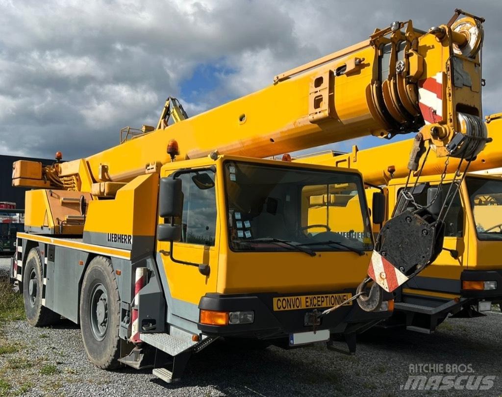 Liebherr LTM 1030-2 Macara teren accidentat