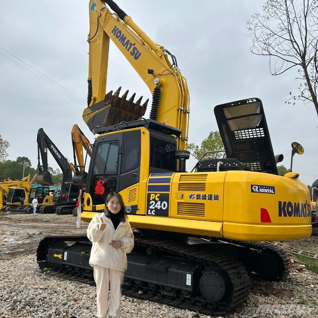 Komatsu PC 240 LC Excavatoare pe șenile
