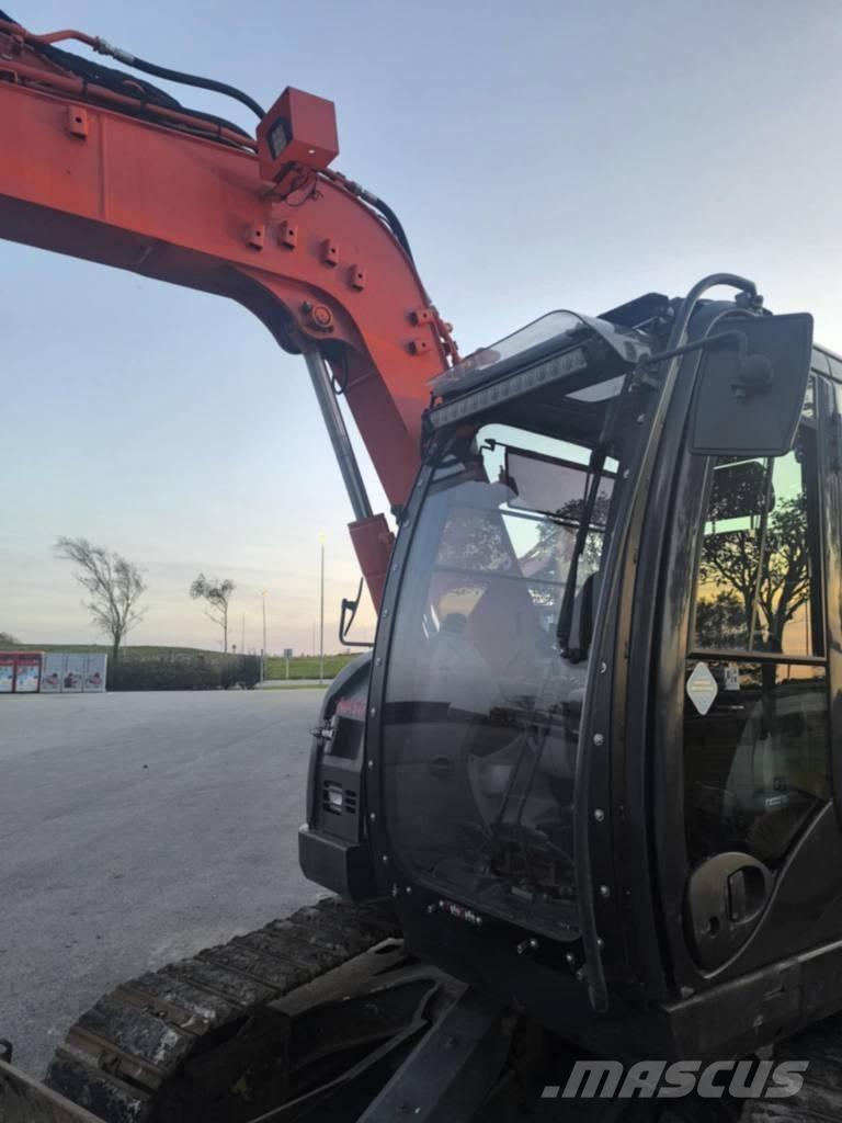 Hitachi ZX 85 US-5 Excavatoare 7t - 12t